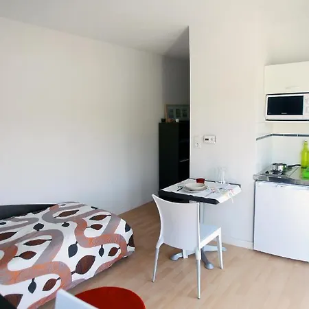 Suiteasy Einstein Ii Apart Otel Nantes