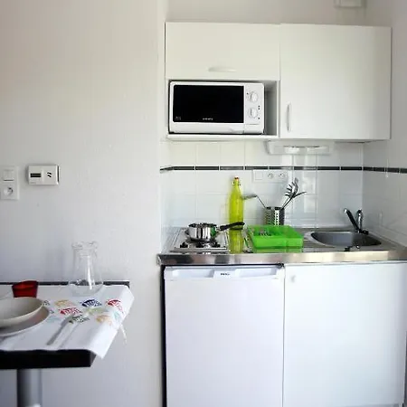 Aparthotel Suiteasy Einstein Ii Nantes
